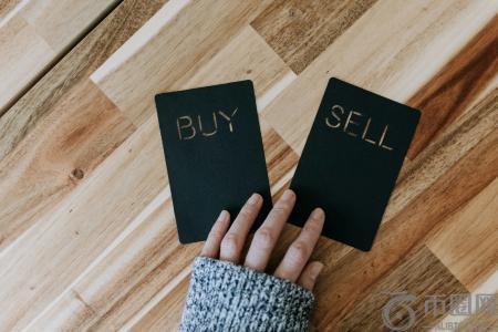 比特币ETF流入22亿美元，XRP、DOGE和SOL周五回调